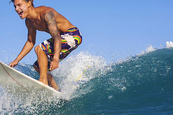 포토 JPG 해외이미지 남자 스포츠 파도 바다 여행 포즈 모션 자연 날씨 통 한명 풍경 야외 물 여름 파란색 운동 힘 에너지 수상스포츠 액체 서핑 떨어짐 승차 위험 시원함 발리 인도네시아 태평양 분무기 튜브 서퍼 혁명 해외202004 해외포토 자연요소 1 계절 아시아 컬러 섬 컨셉 운동선수 건강 사람 생태계 파일형식 이미지허브