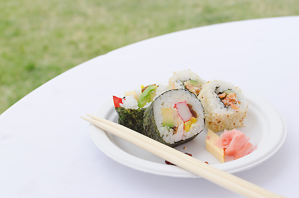 포토 JPG 해외이미지 접시 열매 음식 조각 백그라운드 신체 과일 부분 밥 디저트 치즈 실내 요리 동양인 사람없음 내부 빨간색 케이크 초콜릿 일본 식사 어둠 초밥 신선 우아함 달콤 맛 자르기 굽기 먹기 크림 속도 산딸기 부드러움 연어 페스츄리 해외202004 해외포토 식물 식기 아시아 빵 컬러 컨셉 모션 유제품 어류 인종 감각 구이 일본음식 파일형식 이미지허브