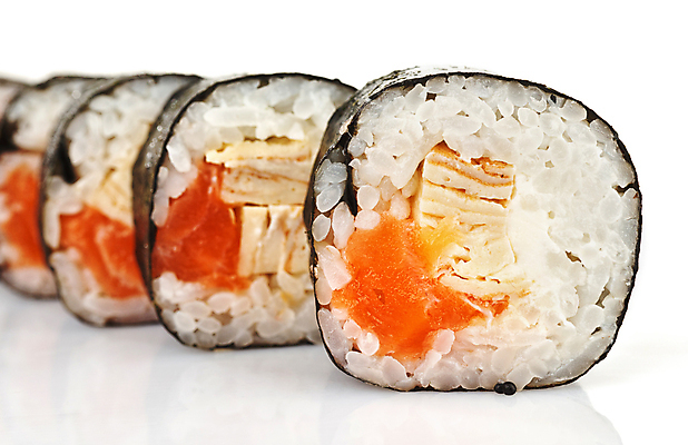 포토 JPG 해외이미지 문화 음식 백그라운드 부분 밥 건강 어류 요리 동양인 사람없음 일본 저녁식사 초밥 흰색 해조류 고추냉이 먹기 해산물 준비 날것 롤 연어 동쪽 점심식사 고립 해외202004 해외포토 아시아 컬러 모션 인종 식사 수중동물 양념 해양식물 방향 일본음식 파일형식 이미지허브