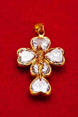 포토 JPG 해외이미지 기독교 종교 십자가 목걸이 사람없음 장식 빛 금속 천주교 예수 황금 고급 우아함 보석 오브젝트 신앙심 통일 팬던트 스타일 해외202004 해외포토 컨셉 장신구 재질 신_종교 광석 파일형식 이미지허브