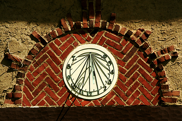 포토 JPG 해외이미지 시계 그림자 사람없음 장식 숫자 기구 시간 역사 다이얼 구식 옛날 해외202004 해외포토 문자 파일형식 이미지허브