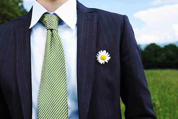 포토 JPG 해외이미지 라이프스타일 꽃 컨셉 자연 넥타이 아이디어 한명 정장 야외 가로 초록색 희망 자유 신선 직장인 환경보전 경영자 개성 성인남자만 해외202004 해외포토 식물 직업 1 잡화 옷 감정 컬러 사람 생활 사회이슈 리더 생태계 남자만 성인만 파일형식 이미지허브