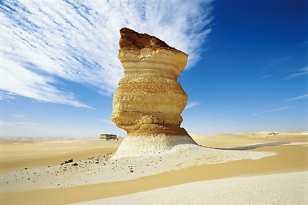 포토 JPG 해외이미지 구름 자연 건조 사람없음 야외 사막 암석 부식 지형 침식 해외202004 해외포토 자연요소 돌_바위 생태계 파일형식 이미지허브
