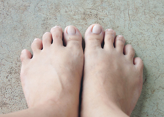 포토 JPG 해외이미지 여자 백그라운드 신체 맨발 건강 사람 사람없음 치료 스파 흰색 마사지 못 손톱관리 피부 순수 테라피 돌봄 양발 완벽 해외202004 해외포토 컬러 컨셉 의학 모션 발 신체부위 뷰티 공구 네일아트 파일형식 이미지허브