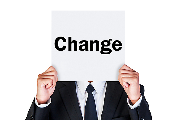 포토 JPG 해외이미지 종이 얼굴 포즈 백그라운드 컨셉 비즈니스 통신 노동자 말하기 사람 정장 성인 사람없음 단어 머리 도전 마음 표현 잡기 비즈니스맨 신용카드 메시지 변화 흰배경 공지사항 보여주기 숨김 개발 고립 업그레이드 해외202004 해외포토 직업 문자 옷 남자 모션 신체부위 금융 흰색 직장인 파일형식 이미지허브