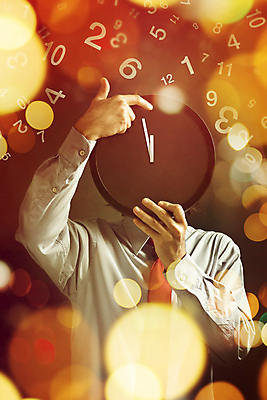 포토 JPG 해외이미지 직업 남자 시계 비즈니스 스트레스 한명 사무실 수확 긴급 시간 업무 비즈니스맨 종업원 경영자 복고 보케 야근 기간 마감 배기가스 카운트다운 한계 혼란 해외202004 해외포토 1 컨셉 농업 사람 작업 직장인 리더 파일형식 이미지허브