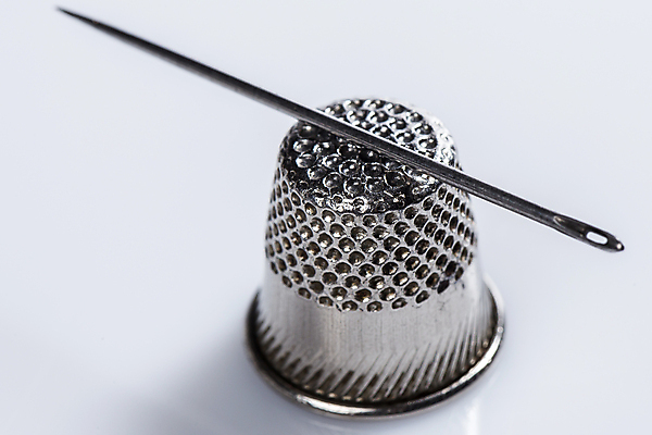 포토 JPG 해외이미지 옷 산업 백그라운드 손가락 주택 창조 미술 경비 취미 사람없음 세트 컬러풀 유행 장비 흰색 공구 직물 면 업무 뜨개질 실 수리 보호 바느질 실크 오브젝트 땀 롤 실타래 자수 얼레 재단 감싸기 고립 골무 해외202004 해외포토 손 컬러 컨셉 모션 문화예술 안전 건물 도구 작업 파일형식 이미지허브