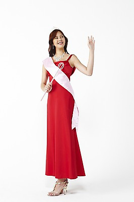 포토 JPG 스튜디오촬영 전신 외국인 해외기획촬영 2012년태국 드레스 원피스 여자 구두 포즈 목걸이 장신구 왕관 실내 한명 서기 미소 웃음 누끼 사람 손짓 20대 성인 뷰티 인사 수상_상을받음 우아함 하이힐 상 티아라 봉 어깨띠 미인대회 콘테스트 특별함 여자만 여자한명만 성인여자만 청년만 청년여자만 성인한명만 청년여자한명만 성인여자한명만 성인만 국내포토 1 옷 신발 컨셉 모션 표정 인종 청년 내부 예절 여성화 상패 대회 파일형식