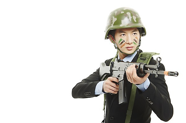 포토 JPG 스튜디오촬영 모자 교육 남자 무기 비즈니스 새출발 실내 한명 서기 누끼 사람 동양인 정장 상반신 20대 성인 비즈니스라이프 경쟁 군인 총 한국인 직장인 비즈니스맨 연습 신입사원 열정 철모 OJT 군모 연수 오제이티 직무교육 남자만 남자한명만 성인남자만 청년만 청년남자만 청년남자한명만 성인한명만 성인남자한명만 성인만 국내포토 직업 1 라이프스타일 잡화 옷 감정 컨셉 모션 새로움 인종 청년 내부 보호장비 출발 군용 국군 파일형식