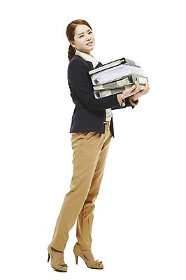 포토 JPG 스튜디오촬영 전신 여자 비즈니스 새출발 스트레스 실내 한명 서기 누끼 사람 동양인 정장 20대 성인 비즈니스라이프 한국인 업무 직장인 비즈니스우먼 작업실 신입사원 문서 파일 업무과다 바인더 여자만 여자한명만 성인여자만 청년만 청년여자만 성인한명만 청년여자한명만 성인여자한명만 성인만 국내포토 직업 1 라이프스타일 옷 모션 새로움 인종 청년 내부 사무용품 작업 출발 파일형식