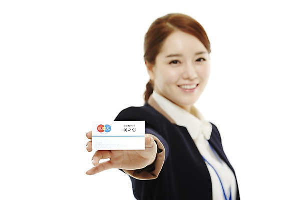 포토 JPG 스튜디오촬영 여자 비즈니스 명함 새출발 실내 한명 서기 미소 웃음 누끼 사람 동양인 정장 상반신 20대 성인 비즈니스라이프 한국인 직장인 비즈니스우먼 신입사원 여자만 여자한명만 성인여자만 청년만 청년여자만 성인한명만 청년여자한명만 성인여자한명만 성인만 국내포토 직업 1 라이프스타일 옷 모션 새로움 표정 인종 청년 내부 출발 파일형식