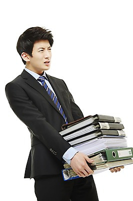 포토 JPG 스튜디오촬영 남자 비즈니스 새출발 스트레스 실내 한명 서기 누끼 사람 동양인 정장 20대 성인 비즈니스라이프 한국인 업무 직장인 비즈니스맨 작업실 신입사원 문서 파일 업무과다 바인더 남자만 남자한명만 성인남자만 청년만 청년남자만 청년남자한명만 성인한명만 성인남자한명만 성인만 국내포토 직업 1 라이프스타일 옷 모션 새로움 인종 청년 내부 사무용품 작업 출발 파일형식