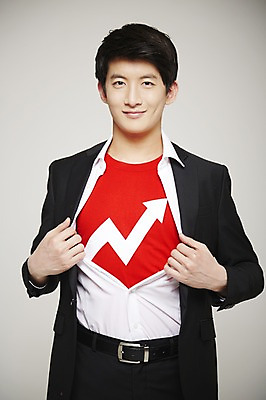 포토 JPG 스튜디오촬영 남자 화살표 비즈니스 회색배경 그래프 새출발 실내 한명 서기 미소 웃음 사람 동양인 정장 상반신 20대 성인 앞모습 금융 경제 믿음 한국인 직장인 비즈니스맨 표 상승 신용불량자 신용회복 회복 남자만 남자한명만 성인남자만 청년만 청년남자만 청년남자한명만 성인한명만 성인남자한명만 성인만 국내포토 직업 1 옷 감정 뷰포인트 백그라운드 컨셉 모션 새로움 표정 인종 청년 내부 회색 출발 파일형식