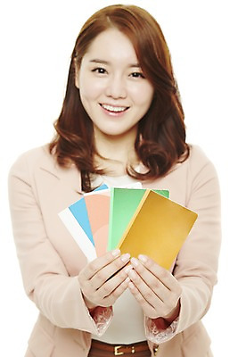 포토 JPG 스튜디오촬영 여자 비즈니스 성공 새출발 실내 한명 서기 미소 웃음 누끼 사람 동양인 정장 상반신 20대 성인 앞모습 금융 경제 저축 한국인 직장인 비즈니스우먼 절약 부 통장 여자만 여자한명만 성인여자만 청년만 청년여자만 성인한명만 청년여자한명만 성인여자한명만 성인만 국내포토 직업 1 옷 뷰포인트 컨셉 모션 새로움 표정 인종 청년 내부 재산 출발 파일형식