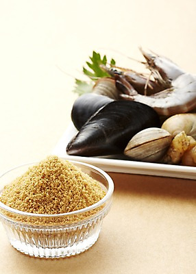 포토 JPG 스튜디오촬영 그릇 식기 접시 음식 식재료 조개 새우 실내 건강 관리 근접촬영 사람없음 아웃포커스 건강관리 조미료 가루 해산물 홍합 건강식품 화학조미료 국내포토 뷰포인트 어패류 촬영기법 갑각류 내부 향미료 파일형식