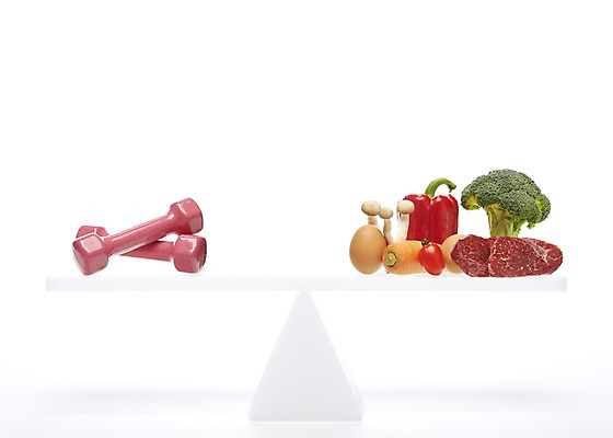 포토 JPG 스튜디오촬영 음식 채소 식재료 방울토마토 파프리카 실내 건강 관리 저울 사람없음 건강관리 계란 운동기구 버섯 당근 아령 소고기 기구 도구 브로콜리 건강식품 국내포토 토마토 뿌리채소 육류 내부 알 헬스 파일형식