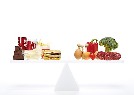 포토 JPG 스튜디오촬영 음식 채소 식재료 방울토마토 파프리카 실내 관리 저울 사람없음 과자 건강관리 초콜릿 계란 버섯 당근 소고기 감자튀김 햄버거 인스턴트 브로콜리 균형 콜라 영양 건강식품 건강식 영양_음식물 국내포토 토마토 디저트 감자 뿌리채소 패스트푸드 건강 육류 내부 알 튀김 탄산음료 영양소 파일형식