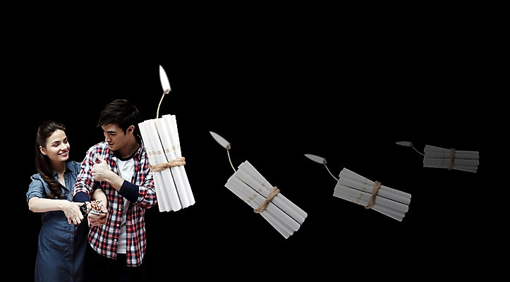 PSD 서양인 외국인 백인 편집 편집이미지 라이프스타일 커플 여자 남자 한쌍 캠페인 불꽃 가위 흡연 담배 경고 서기 들기 사람 20대 성인 두명 앞모습 금지 폭약 자르기 묶기 금연 가위질 다이너마이트 청년만 성인만 이미지편집 뷰포인트 관계 모션 불 문구용품 가위_도구 인종 청년 생활 폭발물 폭탄 사회이슈 파일형식