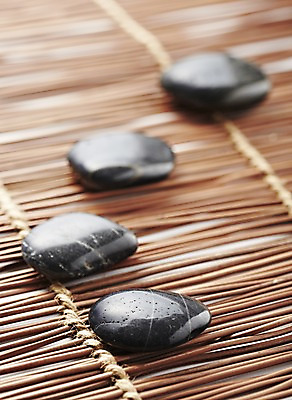 포토 JPG 스튜디오촬영 백그라운드 컨셉 실내 근접촬영 사람없음 아웃포커스 검은색 돌_바위 조약돌 커튼 광석 국내포토 뷰포인트 컬러 촬영기법 내부 파일형식