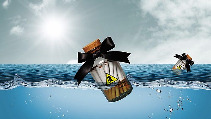 PSD 구름 편집 편집이미지 리본 물결 바다 하늘 유리병 해골 담배 경고 사람없음 물 햇빛 독약 수면 병 담기 금연 코르크 유해물질 취급주의 이미지편집 자연요소 식기 캠페인 모션 병_용기 뼈 태양 사회이슈 파일형식