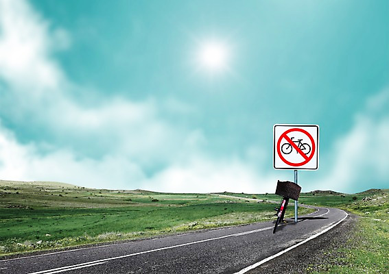 PSD 식물 편집 편집이미지 문자 기호 길 교통수단 자연 표시 휴식 알림판 풍경 잔디 초원 사람없음 픽토그램 자전거 하이킹 차도 금지 표지판 풀 아스팔트 도로표지판 통행금지 이미지편집 도로 교통 컨셉 레저 바이크 생태계 파일형식