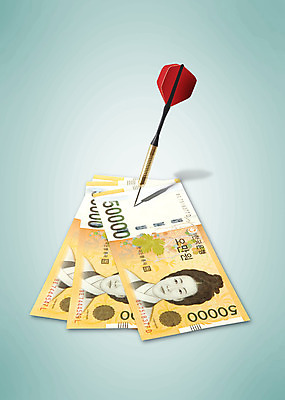 PSD 편집 편집이미지 지폐 돈 화살 사람없음 금융 경제 장난감 3D 놀이용품 원화 게임용품 다트 오브젝트 오만원 오천원 편집3D 게임 재산 디지털합성 파일형식