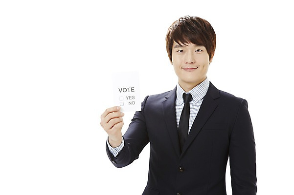 포토 JPG 스튜디오촬영 남자 캠페인 비즈니스 실내 한명 서기 미소 웃음 들기 누끼 사람 동양인 정장 상반신 20대 성인 앞모습 한국인 직장인 비즈니스맨 공익캠페인 투표 선거 민주주의 사회이슈 투표용지 남자만 남자한명만 성인남자만 청년만 청년남자만 청년남자한명만 성인한명만 성인남자한명만 성인만 유권자 국내포토 직업 1 옷 뷰포인트 컨셉 모션 표정 인종 청년 내부 파일형식