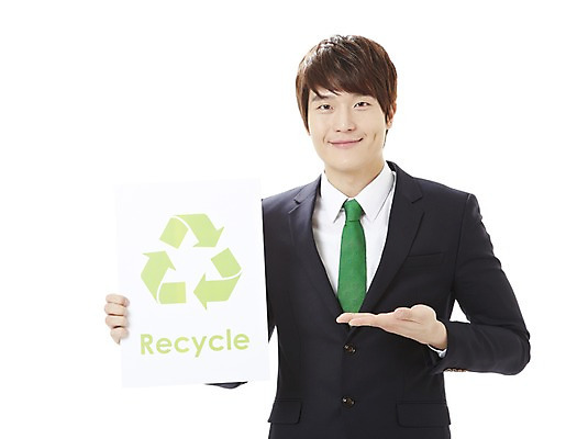 포토 JPG 스튜디오촬영 배너 남자 캠페인 비즈니스 안내 사각프레임 프레임 광고판 실내 틀 한명 서기 미소 웃음 들기 누끼 사람 동양인 정장 손짓 상반신 20대 성인 앞모습 자연보호 환경 그린캠페인 재활용 한국인 직장인 비즈니스맨 공익캠페인 보호 사회이슈 알림 심볼 환경보전 에코 친환경 남자만 남자한명만 성인남자만 청년만 청년남자만 청년남자한명만 성인한명만 성인남자한명만 성인만 그린슈머 국내포토 직업 1 옷 뷰포인트 컨셉 모션 자연 알림판 표정 인종 청년 내부 사각형 판 파일형식