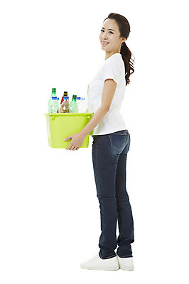 포토 JPG 스튜디오촬영 여자 캠페인 실내 한명 서기 미소 웃음 들기 누끼 사람 동양인 20대 성인 옆모습 자연보호 환경 그린캠페인 재활용 한국인 쓰레기통 공익캠페인 보호 사회이슈 환경보전 에코 친환경 분리수거 페트병 재활용품 여자만 여자한명만 성인여자만 청년만 청년여자만 성인한명만 청년여자한명만 성인여자한명만 성인만 그린슈머 국내포토 1 뷰포인트 컨셉 모션 자연 표정 인종 청년 내부 병_담는 파일형식