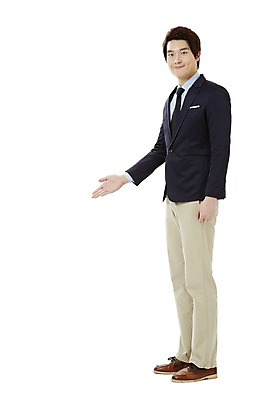 포토 JPG 스튜디오촬영 전신 남자 캠페인 비즈니스 모션 안내 실내 한명 서기 미소 웃음 누끼 사람 동양인 손짓 20대 성인 한국인 직장인 비즈니스맨 공익캠페인 알림 남자만 남자한명만 성인남자만 청년만 청년남자만 청년남자한명만 성인한명만 성인남자한명만 성인만 국내포토 직업 1 표정 인종 청년 내부 파일형식