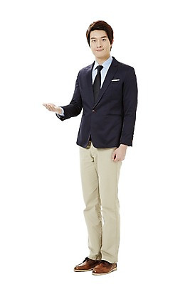포토 JPG 스튜디오촬영 전신 남자 캠페인 비즈니스 모션 안내 실내 한명 서기 미소 웃음 누끼 사람 동양인 손짓 20대 성인 한국인 직장인 비즈니스맨 공익캠페인 알림 남자만 남자한명만 성인남자만 청년만 청년남자만 청년남자한명만 성인한명만 성인남자한명만 성인만 국내포토 직업 1 표정 인종 청년 내부 파일형식
