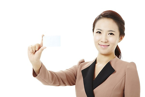 포토 JPG 스튜디오촬영 여자 캠페인 비즈니스 실내 한명 서기 미소 웃음 누끼 사람 동양인 상반신 20대 성인 금융 경제 쇼핑 한국인 직장인 비즈니스우먼 절약 공익캠페인 신용카드 계산 사회이슈 결제 충동구매 과소비 여자만 여자한명만 성인여자만 청년만 청년여자만 성인한명만 청년여자한명만 성인여자한명만 성인만 국내포토 직업 1 컨셉 모션 표정 인종 청년 내부 소비 파일형식