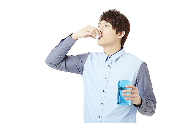 포토 JPG 스튜디오촬영 남자 캠페인 실내 한명 서기 누끼 사람 동양인 상반신 20대 성인 청결 한국인 양치 공익캠페인 가글 구강청결제 남자만 남자한명만 성인남자만 청년만 청년남자만 청년남자한명만 성인한명만 성인남자한명만 성인만 국내포토 1 모션 인종 청년 내부 위생 파일형식