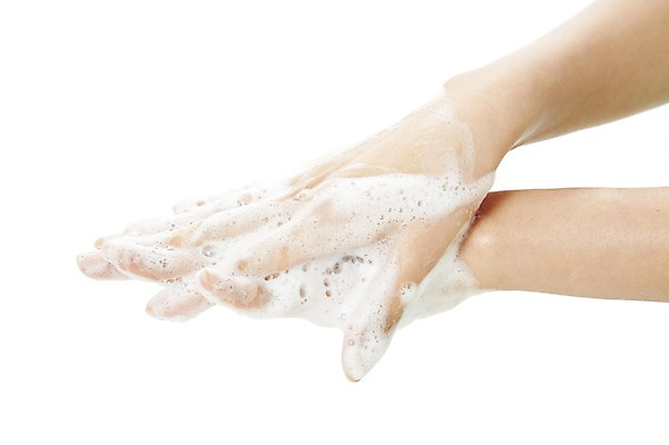 포토 JPG 스튜디오촬영 손 캠페인 실내 한명 누끼 사람 손짓 신체부위 청결 거품 공익캠페인 씻기 손씻기 비누거품 코로나바이러스 국내포토 1 모션 내부 바이러스 위생 파일형식