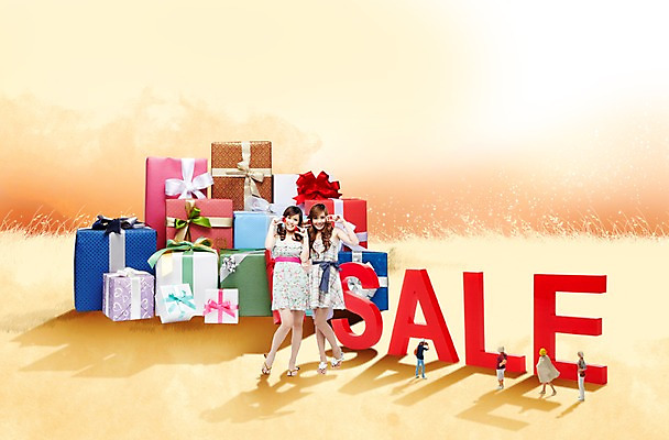 전신 PSD 외국인 편집 편집이미지 문자 우먼라이프 원피스 여자 슬리퍼 그림자 선물 서기 미소 웃음 들기 사람 손짓 이벤트 20대 성인 두명 캐주얼 친구 단어 선물상자 쇼핑 청춘 치마 세일 블록 피규어 여자만 성인여자만 청년만 청년여자만 성인만 이미지편집 라이프스타일 옷 신발 컨셉 관계 모션 하의 표정 인종 청년 상자 미니어처 파일형식