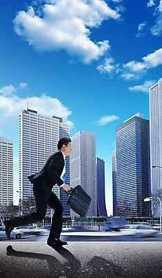 전신 PSD 구름 편집 편집이미지 남자 도로 서류가방 비즈니스 자동차 하늘 한명 들기 사람 동양인 풍경 정장 손짓 빌딩 20대 성인 청춘 도시풍경 달리기 맑음 한국인 도시 직장인 비즈니스맨 계획 큼 지각 바쁨 거인 남자만 남자한명만 성인남자만 청년만 청년남자만 청년남자한명만 성인한명만 성인남자한명만 성인만 이미지편집 자연요소 직업 1 옷 길 육상교통 컨셉 가방 교통시설 모션 날씨 인종 청년 건물 크기 파일형식