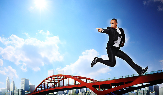 전신 PSD 외국인 구름 편집 편집이미지 남자 포즈 흑인 비즈니스 하늘 한명 사람 풍경 정장 손짓 빌딩 20대 성인 청춘 도시풍경 달리기 점프 가리킴 도시 직장인 비즈니스맨 큼 거인 가교 남자만 남자한명만 성인남자만 청년만 청년남자만 청년남자한명만 성인한명만 성인남자한명만 성인만 이미지편집 자연요소 서양인 직업 1 건축물 옷 컨셉 모션 인종 청년 건물 크기 파일형식