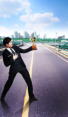 전신 PSD 구름 편집 편집이미지 응시 남자 도로 포즈 비즈니스 하늘 한명 서기 들기 사람 동양인 정장 손짓 빌딩 20대 성인 청춘 도시풍경 한국인 도시 직장인 비즈니스맨 큼 트로피 중앙선 거인 남자만 남자한명만 성인남자만 청년만 청년남자만 청년남자한명만 성인한명만 성인남자한명만 성인만 이미지편집 자연요소 직업 1 시선 옷 길 컨셉 교통시설 모션 인종 풍경 청년 건물 크기 상_우승 파일형식