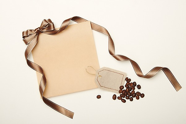 포토 JPG 스튜디오촬영 배너 리본 종이 커피 음식 백그라운드 콩 안내 사각프레임 프레임 광고판 실내 틀 사람없음 장식 라벨 원두 메모지 끈 알림 오브젝트 국내포토 카드프레임 음료 곡류 알림판 내부 사각형 사무용품 판 파일형식