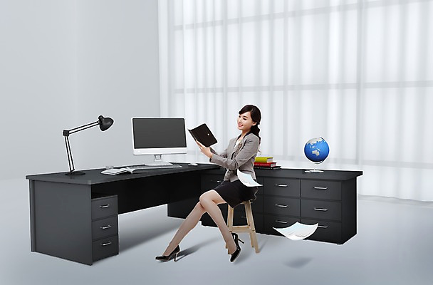 전신 PSD 편집 편집이미지 직업 시선 여자 구두 의자 비즈니스 창문 탁자 한명 미소 웃음 들기 사람 앉기 동양인 정장 손짓 20대 성인 옆모습 그래픽 인테리어 청춘 사무실 지구본 3D 모니터 다이어리 한국인 스탠드 업무 커튼 직장인 비즈니스우먼 책상 입체 치마정장 여자만 여자한명만 성인여자만 청년만 청년여자만 성인한명만 청년여자한명만 성인여자한명만 성인만 편집3D 1 디자인 옷 뷰포인트 가구 신발 컨셉 모션 조명 표정 인종 청년 컴퓨터 치마 사무용품 작업 디지털합성 파일형식