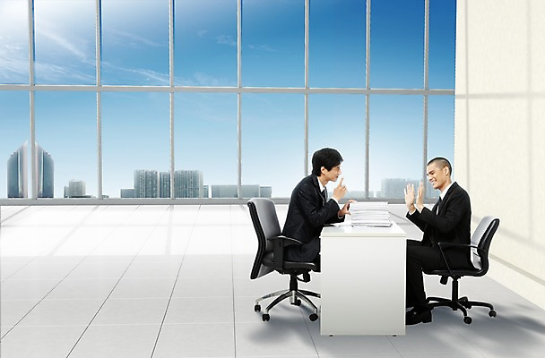 전신 PSD 외국인 편집 편집이미지 직업 시선 남자 비즈니스 창문 탁자 회의 대화 미소 웃음 사람 앉기 동양인 정장 빌딩 20대 성인 두명 그래픽 인테리어 청춘 사무실 3D 마주보기 업무 직장인 비즈니스맨 토론 책상 동료 입체 남자만 성인남자만 청년만 청년남자만 성인만 편집3D 디자인 옷 가구 컨셉 관계 모션 표정 말하기 인종 청년 건물 작업 디지털합성 파일형식