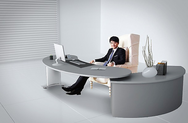 전신 PSD 외국인 편집 편집이미지 직업 시선 남자 비즈니스 탁자 한명 미소 웃음 사람 앉기 동양인 정장 20대 성인 그래픽 인테리어 청춘 사무실 중국인 3D 꽃병 직장인 비즈니스맨 책상 입체 남자만 남자한명만 성인남자만 청년만 청년남자만 청년남자한명만 성인한명만 성인남자한명만 성인만 편집3D 1 디자인 옷 꽃 가구 컨셉 모션 표정 인종 청년 디지털합성 파일형식