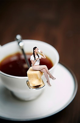 전신 PSD 외국인 편집 편집이미지 긴머리 여자 여유 커피 음료 티타임 휴식 잔 한명 미소 웃음 들기 사람 동양인 손짓 20대 성인 아웃포커스 컵 청춘 중국인 숟가락 원두 마시기 다리꼬기 커피잔 찻잔 티스푼 설탕 각설탕 원두커피 여자만 여자한명만 성인여자만 청년만 청년여자만 성인한명만 청년여자한명만 성인여자한명만 성인만 이미지편집 1 헤어스타일 식기 감정 컨셉 모션 촬영기법 수저 표정 인종 청년 파일형식