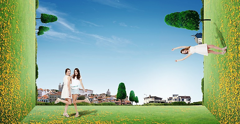 PSD 서양인 외국인 나무 백인 편집 편집이미지 긴머리 계절 여자 꽃 포즈 꽃밭 자연 주택 서기 미소 웃음 사람 잔디 초원 20대 성인 캐주얼 세명 친구 청춘 도시풍경 노란색 손들기 마을 봄 만세 도시 원형 샌들 사방 여자만 성인여자만 청년만 청년여자만 성인만 이미지편집 도형 식물 헤어스타일 옷 컬러 신발 컨셉 관계 모션 표정 인종 풍경 청년 건물 생태계 파일형식