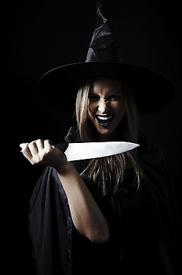 포토 JPG 스튜디오촬영 외국인 모델 해외기획촬영 모자 2012년태국 여자 컨셉 검은배경 실내 한명 서기 사람 상반신 20대 성인 분장 할로윈 찡그림 칼 위협 마녀 백설공주 식칼 마녀모자 여자만 여자한명만 성인여자만 청년만 청년여자만 성인한명만 청년여자한명만 성인여자한명만 성인만 겁주기 국내포토 모자_잡화 1 잡화 백그라운드 모션 주방용품 동화 표정 인종 청년 내부 검은색 공주님 파일형식