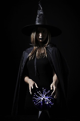 포토 JPG 스튜디오촬영 외국인 모델 해외기획촬영 모자 2012년태국 여자 컨셉 검은배경 실내 한명 서기 사람 20대 성인 분장 할로윈 마술 구슬 마녀 백설공주 마법 마녀모자 수정구슬 요술 여자만 여자한명만 성인여자만 청년만 청년여자만 성인한명만 청년여자한명만 성인여자한명만 성인만 국내포토 모자_잡화 1 잡화 백그라운드 모션 동화 인종 청년 내부 검은색 마술도구 공주님 파일형식