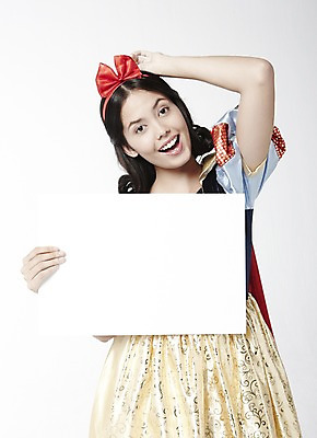 포토 JPG 스튜디오촬영 외국인 모델 해외기획촬영 배너 2012년태국 드레스 여자 컨셉 안내 프레임 실내 한명 서기 미소 웃음 누끼 사람 20대 성인 알림 백설공주 여자만 여자한명만 성인여자만 청년만 청년여자만 성인한명만 청년여자한명만 성인여자한명만 성인만 국내포토 1 옷 모션 동화 표정 인종 청년 내부 공주님 파일형식