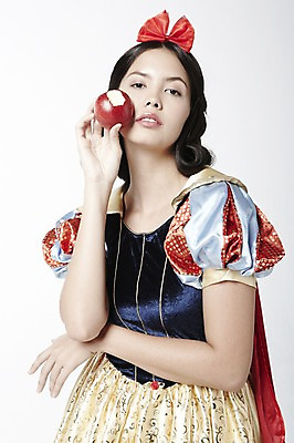 포토 JPG 스튜디오촬영 외국인 모델 해외기획촬영 2012년태국 드레스 여자 컨셉 과일 실내 한명 서기 누끼 사람 20대 성인 사과 백설공주 독사과 여자만 여자한명만 성인여자만 청년만 청년여자만 성인한명만 청년여자한명만 성인여자한명만 성인만 국내포토 1 옷 모션 동화 인종 청년 내부 독약 공주님 파일형식