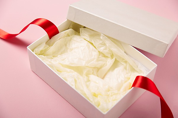 포토 JPG 스튜디오촬영 리본 백그라운드 포장 실내 선물포장 선물 근접촬영 사람없음 아웃포커스 장식 선물상자 상자 끈 오브젝트 국내포토 뷰포인트 촬영기법 내부 파일형식