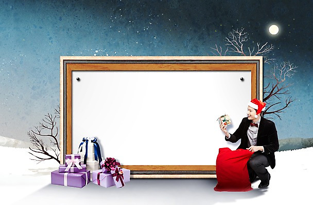 PSD 서양인 외국인 백인 편집 편집이미지 계절 남자 포즈 크리스마스 겨울 산타모자 포토일러 나비넥타이 프레임 알림판 크리스마스선물 선물 한명 미소 웃음 들기 사람 앉기 풍경 정장 턱시도 손짓 이벤트 20대 성인 목재 선물상자 청춘 눈 주머니 보따리 남자만 남자한명만 성인남자만 청년만 청년남자만 청년남자한명만 성인한명만 성인남자한명만 성인만 이미지편집 자연요소 나무 모자_잡화 1 옷 기념일 컨셉 재료 모션 넥타이 날씨 표정 인종 청년 상자 파일형식